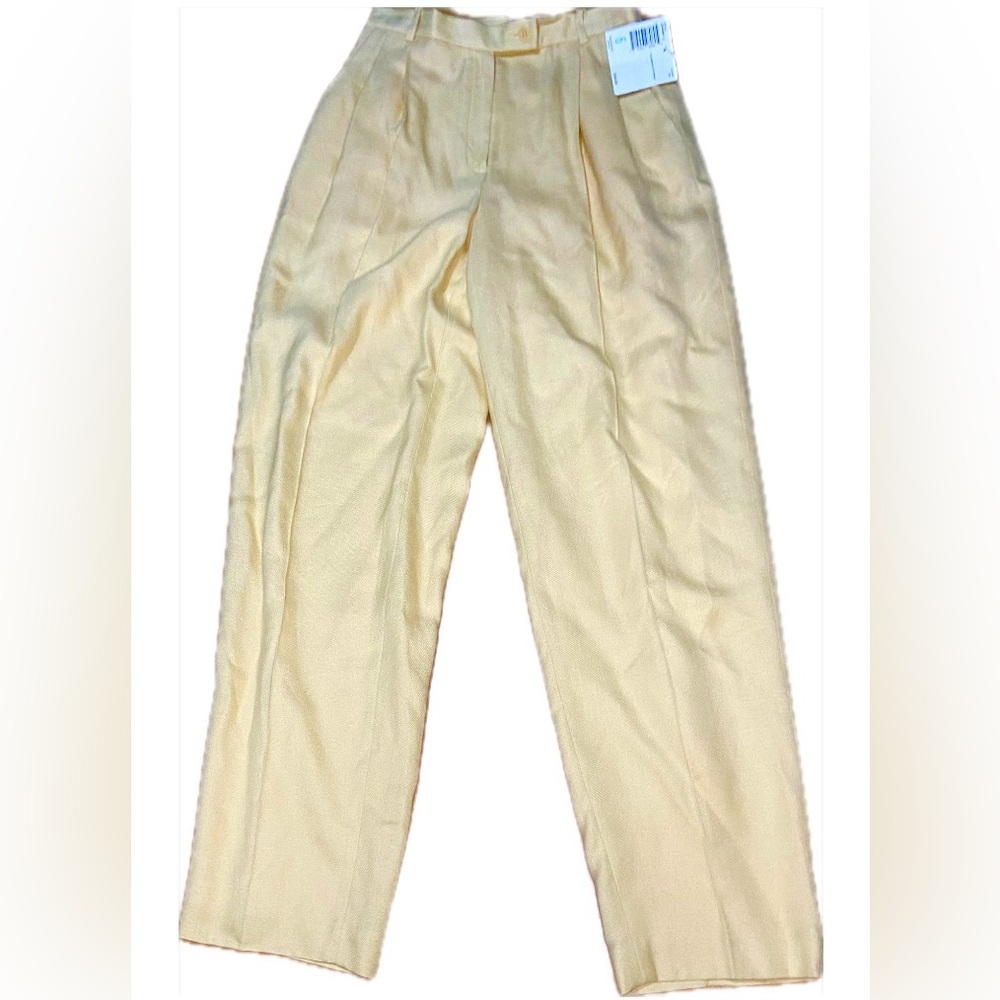 NWT Liz Claiborne Women's yellow Trousers
